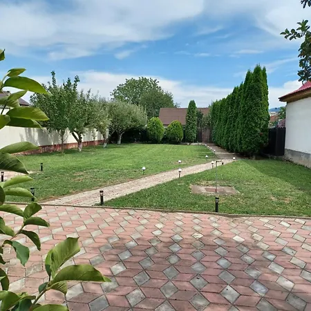 Gloria ,brasov Βίλα Ghimbav